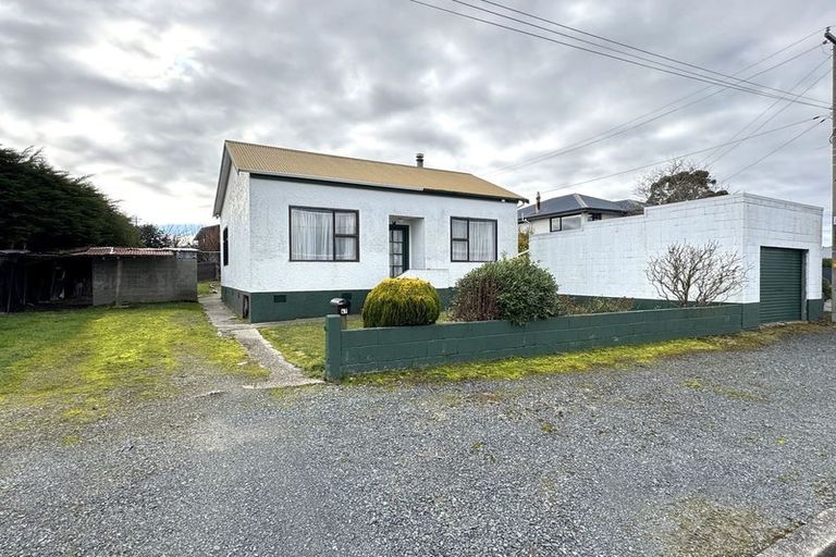 Photo of property in 47 Lowestoft Street, Balclutha, 9230