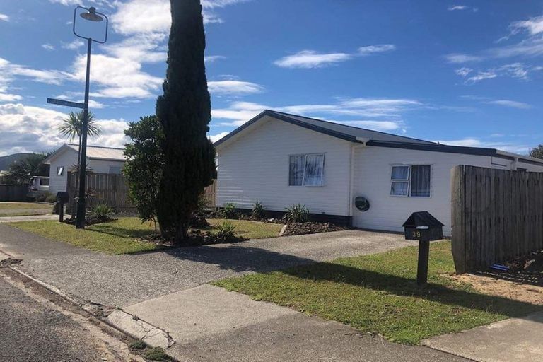 Photo of property in 41 Whitby Avenue, Whitianga, 3510