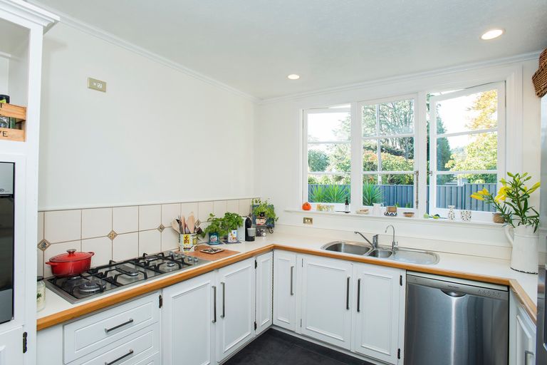 Photo of property in 28 Russell Street, Whataupoko, Gisborne, 4010