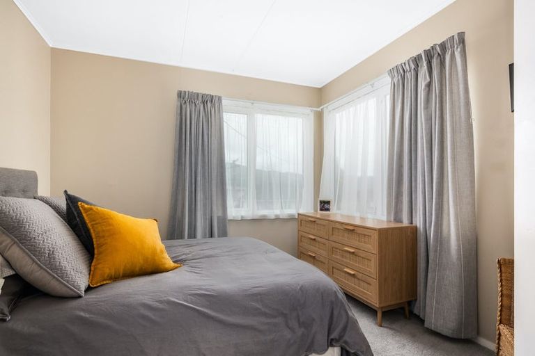 Photo of property in 71 Petrie Street, Wainuiomata, Lower Hutt, 5014