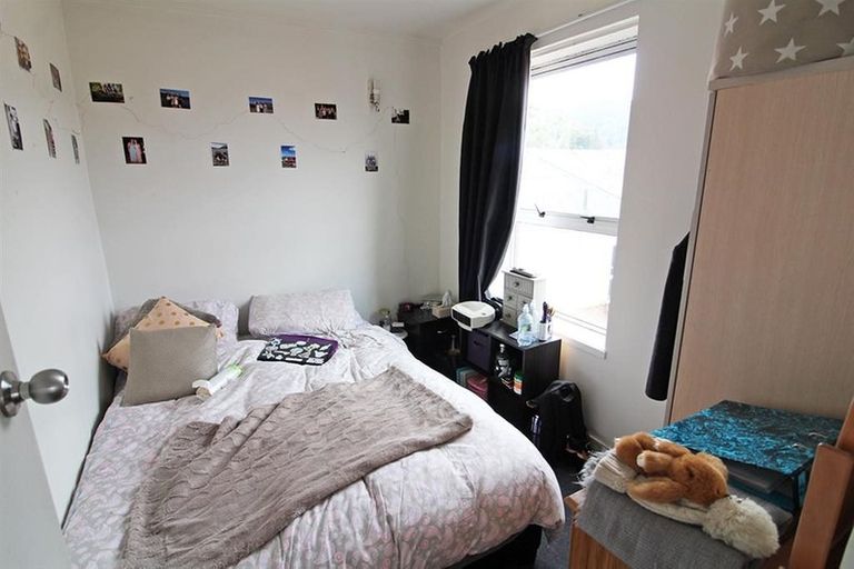 Photo of property in 102 Harbour Terrace, North Dunedin, Dunedin, 9016