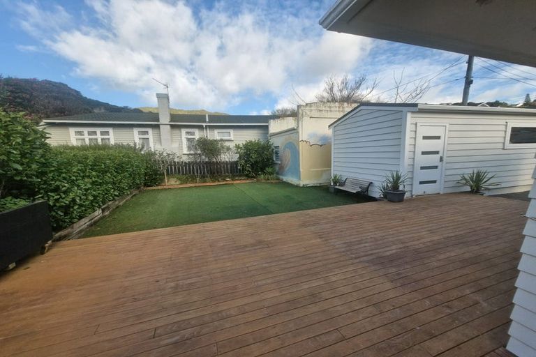 Photo of property in 1 Burrows Avenue, Karori, Wellington, 6012