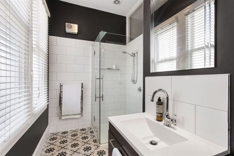 Photo of property in 121 Winchester Street, Merivale, Christchurch, 8014