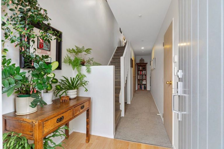 Photo of property in 18/19 Brodie Place, Bethlehem, Tauranga, 3110