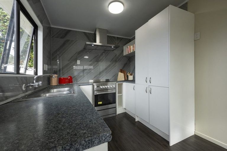 Photo of property in 2/9 Cornwall Road, Mangere, Auckland, 2022