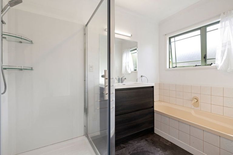 Photo of property in 6 Bouverie Crescent, Flagstaff, Hamilton, 3210