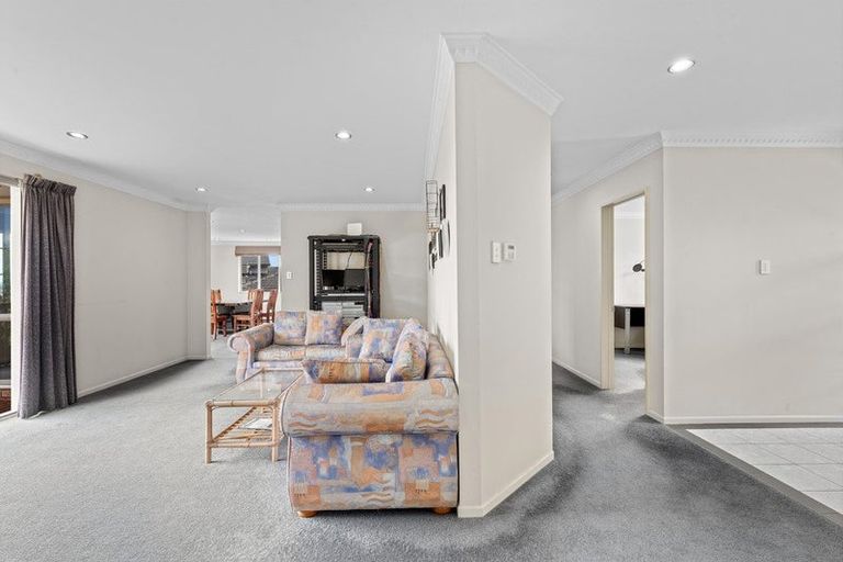 Photo of property in 29 Leafield Crescent, Henderson, Auckland, 0612