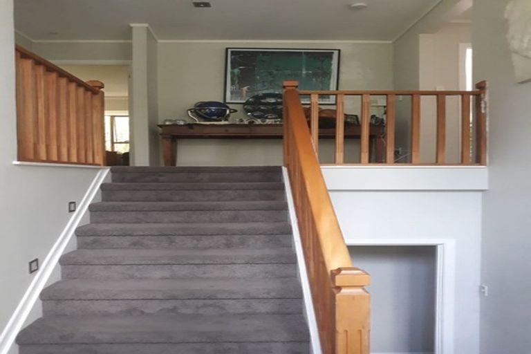 Photo of property in 24 Heaton Grove, Chatswood, Auckland, 0626