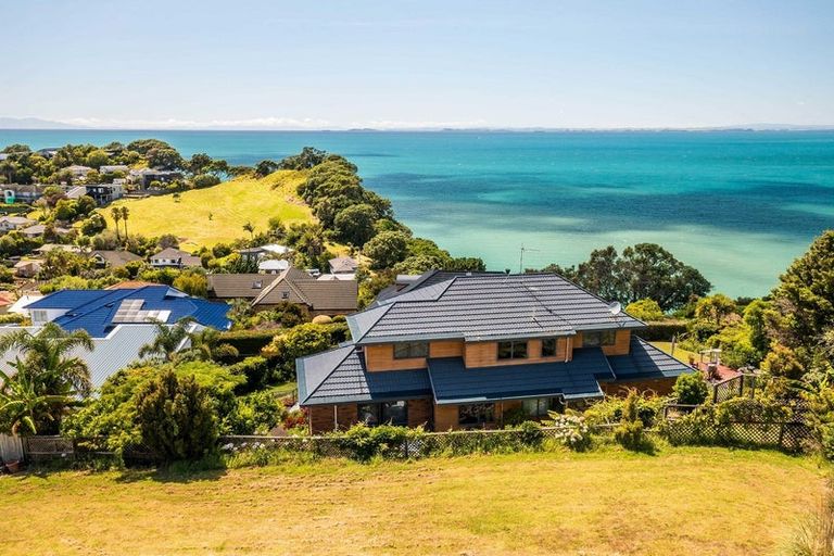 Photo of property in 62 Kestrel Heights, Arkles Bay, Whangaparaoa, 0932