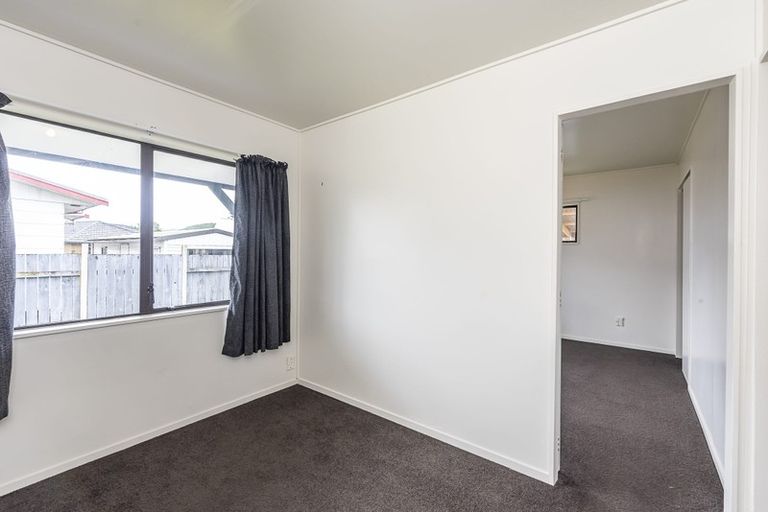 Photo of property in 2 Spackman Crescent, Paraparaumu, 5032