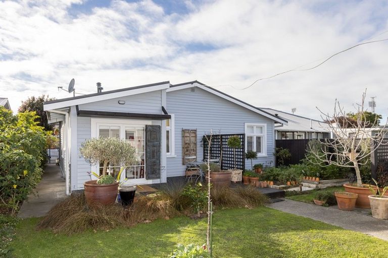 Photo of property in 80 Vigor Brown Street, Napier South, Napier, 4110