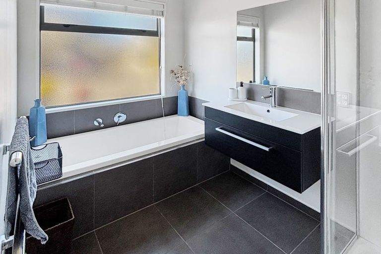 Photo of property in 77 Mary Ellen Street, Pegasus, 7612