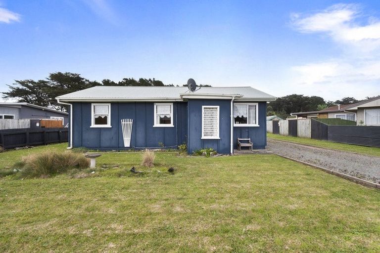Photo of property in 68 Nash Parade, Foxton Beach, Foxton, 4815