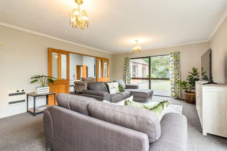 Photo of property in 66 Apsley Drive, Avonhead, Christchurch, 8042