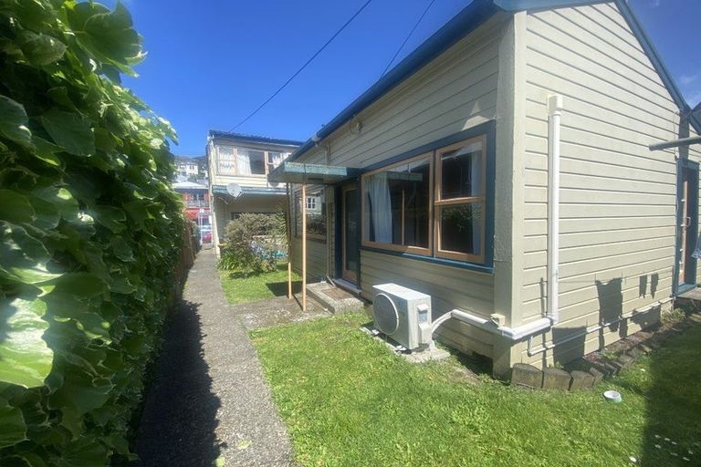 Photo of property in 84 Aro Street, Aro Valley, Wellington, 6021