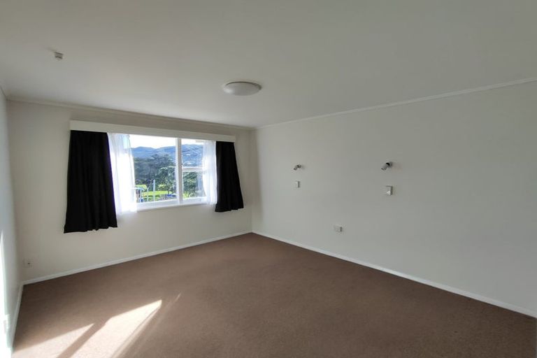 Photo of property in 2/97 Cockayne Road, Khandallah, Wellington, 6035