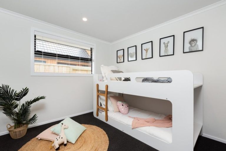 Photo of property in 4 Harding Drive, Papamoa Beach, Papamoa, 3118