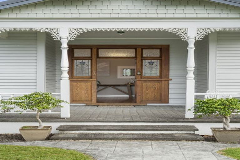 Photo of property in 219 The Square, Whangamata, 3620