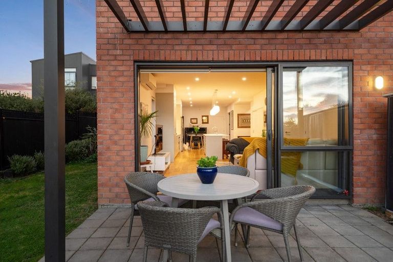 Photo of property in 12 Mahinga Kai Way, Belmont, Auckland, 0622