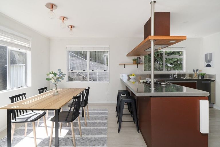 Photo of property in 1 The Spinney, Titahi Bay, Porirua, 5022