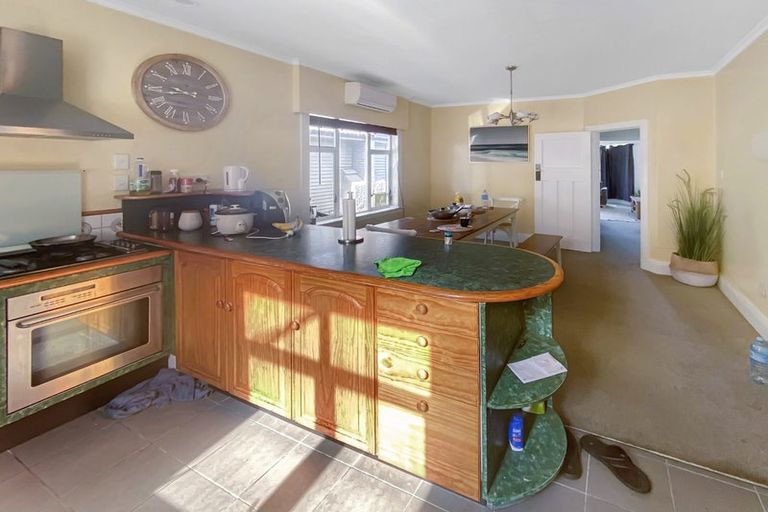 Photo of property in 45 Moa Point Road, Moa Point, Wellington, 6022