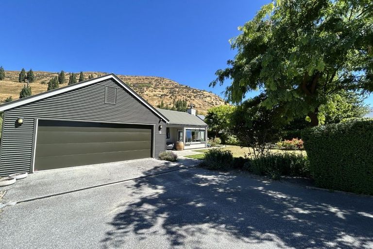 Photo of property in 3 Bramshill Drive, Lower Shotover, Queenstown, 9371