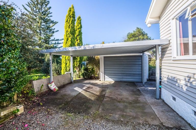Photo of property in 11 Kenward Crescent, Featherston, 5710
