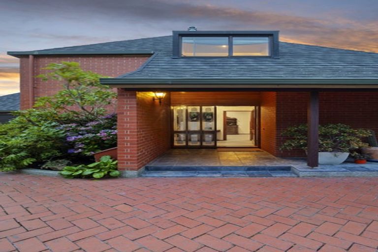 Photo of property in 7 Kiteroa Place, Cashmere, Christchurch, 8022