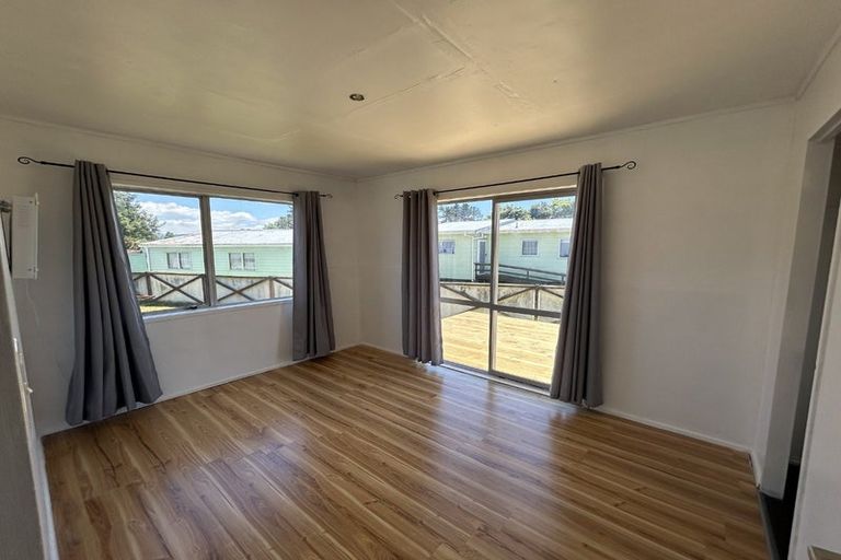 Photo of property in 40 Sequoia Crescent, Owhata, Rotorua, 3010