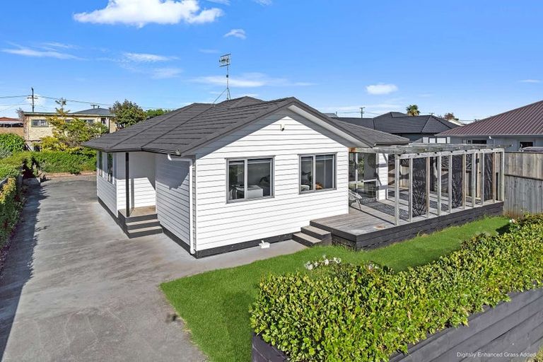 Photo of property in 15 Buckingham Place, Springvale, Whanganui, 4501
