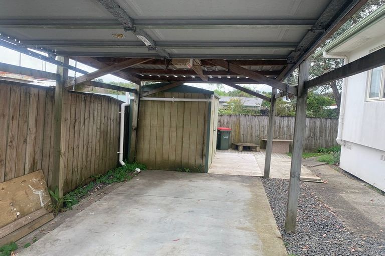 Photo of property in 164a Sunnynook Road, Sunnynook, Auckland, 0620