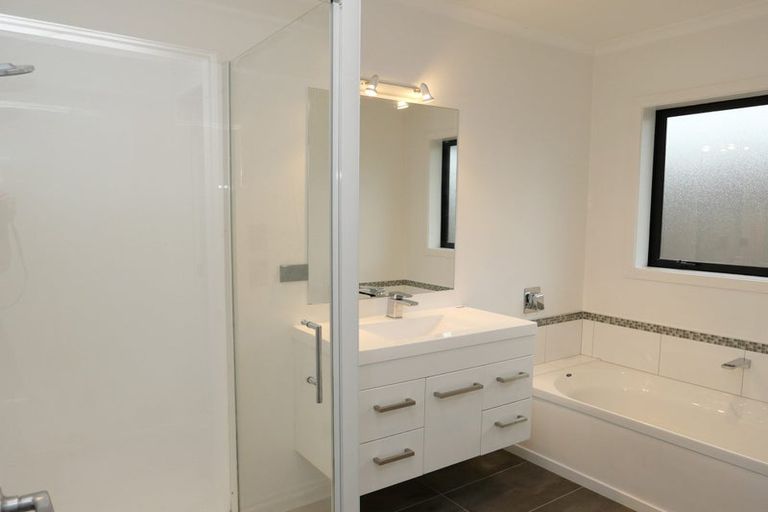 Photo of property in 10 Moy Place, Otaki, 5512