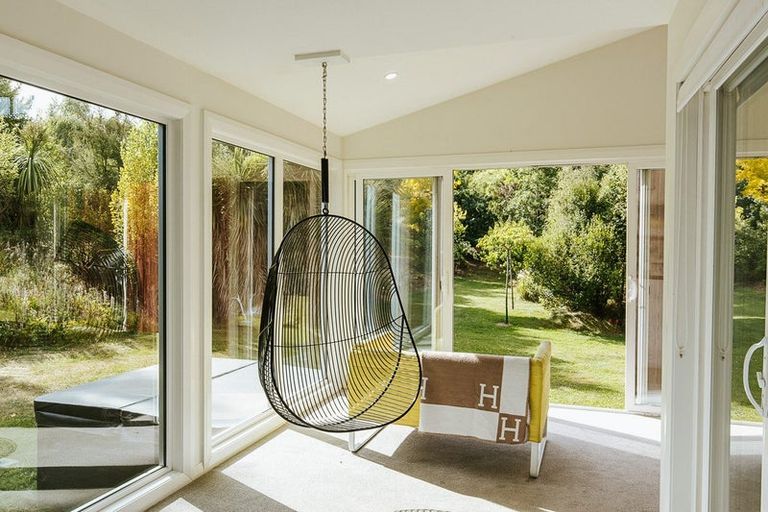 Photo of property in 2 Wineberry Lane, Wanaka, 9305