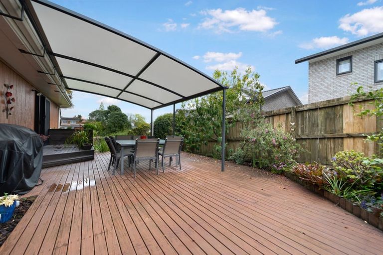 Photo of property in 1/24 Blacklock Avenue, Henderson, Auckland, 0612