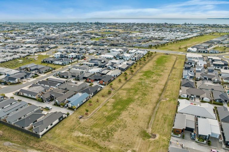 Photo of property in 12 Pense Place, Papamoa, 3118