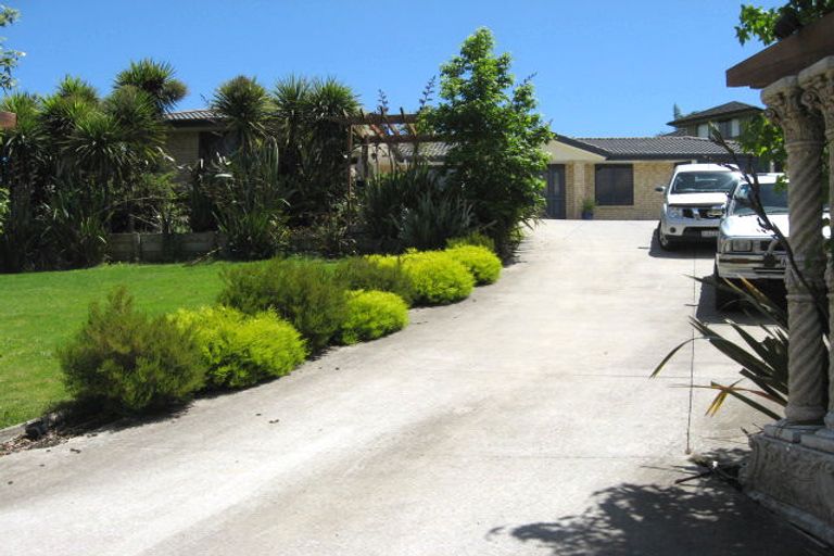 Photo of property in 28 Garden Terrace, Pukekohe, 2120