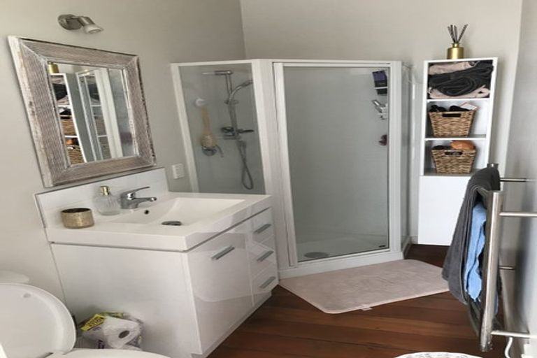 Photo of property in 8 Trevor Terrace, Newtown, Wellington, 6021