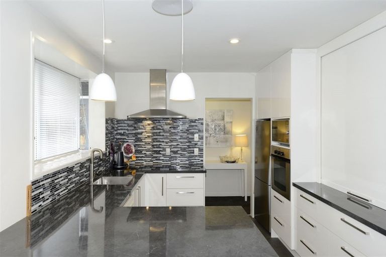 Photo of property in 5b Memorial Avenue, Ilam, Christchurch, 8053