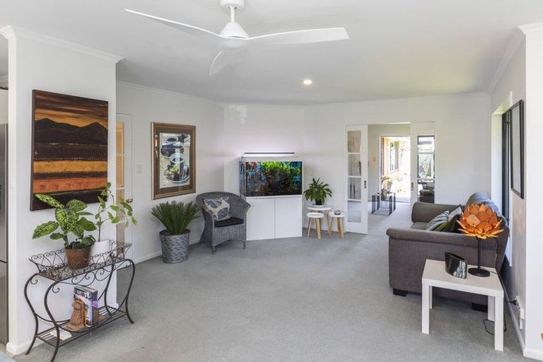 Photo of property in 6 Berkshire Drive, Avonhead, Christchurch, 8042