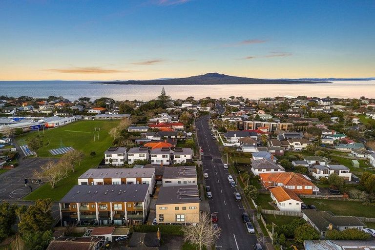 Photo of property in 7/16 Williamson Avenue, Belmont, Auckland, 0622