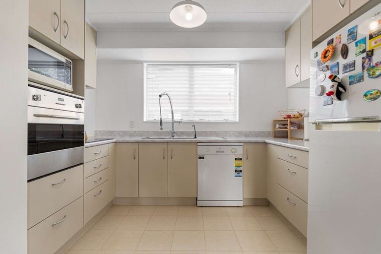 Photo of property in 28 Hodgkins Street, Pukehangi, Rotorua, 3015