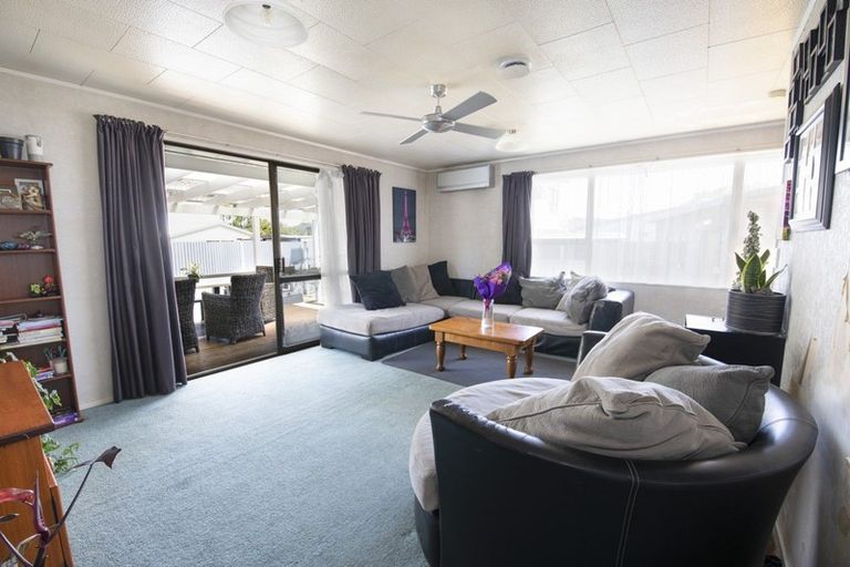 Photo of property in 16/2 Perry Crescent, Greenmeadows, Napier, 4112