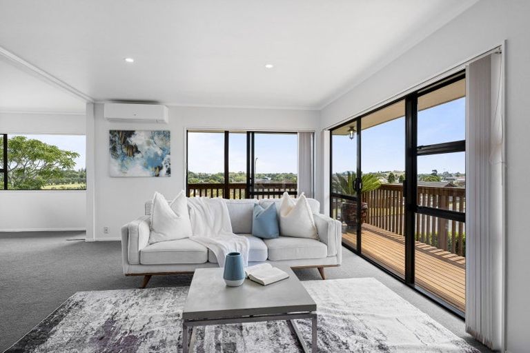 Photo of property in 70 Aberfeldy Avenue, Highland Park, Auckland, 2010