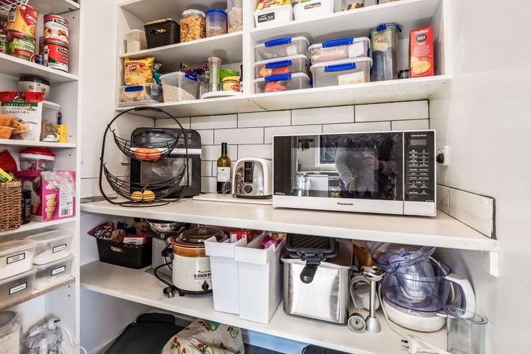 Photo of property in 10 Koreke Lane, Halswell, Christchurch, 8025