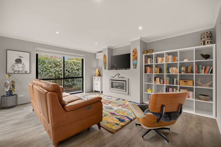 Photo of property in 6 Alluvial Court, Arthurs Point, Queenstown, 9371