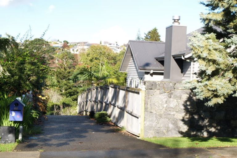 Photo of property in 22 Masefield Street, Cockle Bay, Auckland, 2014