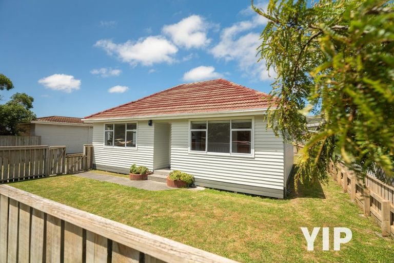 Photo of property in 38 Beauchamp Street, Tawa, Wellington, 5028