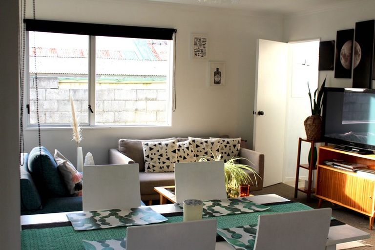 Photo of property in 84a Buller Street, New Plymouth, 4312