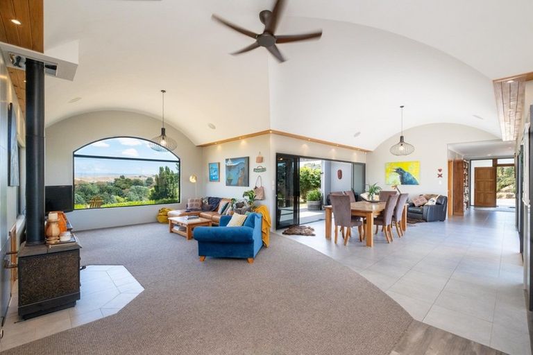 Photo of property in 617 Puketapu Road, Puketapu, Napier, 4183