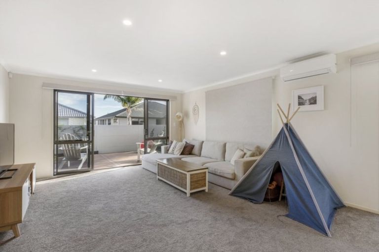 Photo of property in 6 Selliera Place, Papamoa Beach, Papamoa, 3118